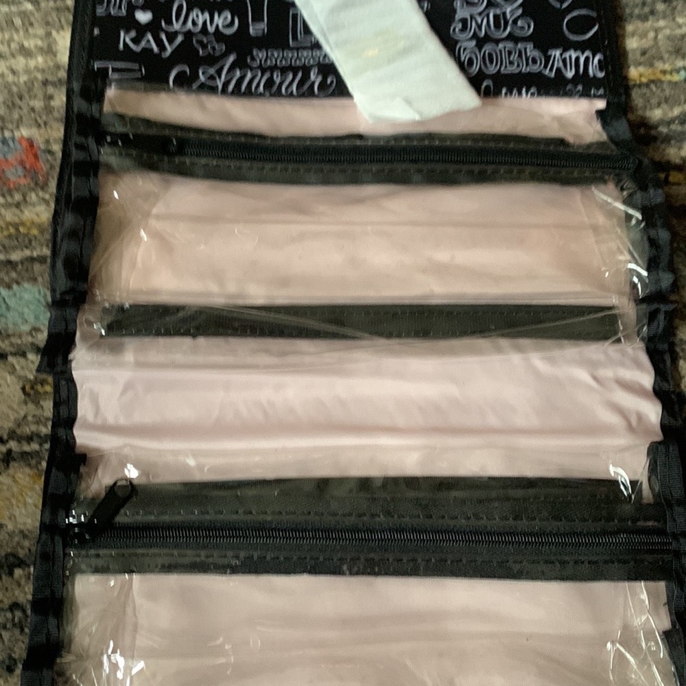 Mary Kay travel bag with removable storage bags - Picture 3 of 7